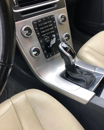 Volvo S60 cena 69000 przebieg: 80700, rok produkcji 2018 z Augustów małe 172